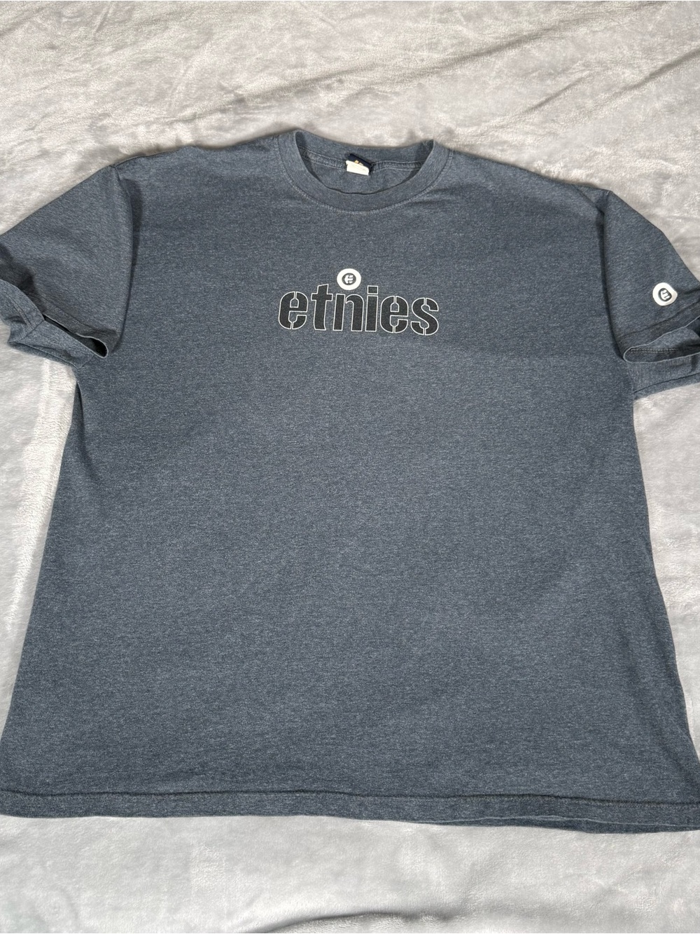 Vintage Etnies Skateboarding Crewneck T Shirt Mens XL Spellout Punk Blue Y2K